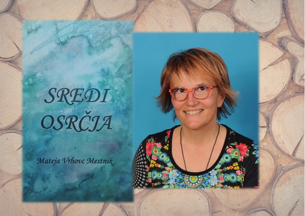 La copertina del libro intitolato "Sredi osrčja" raffigura il ritratto di una donna sorridente con gli occhiali.